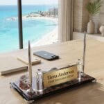 Premium Çift Gümüş Kalemli Lüks Ahşap Tabanlı Kristal İsimlik - Sensesevens